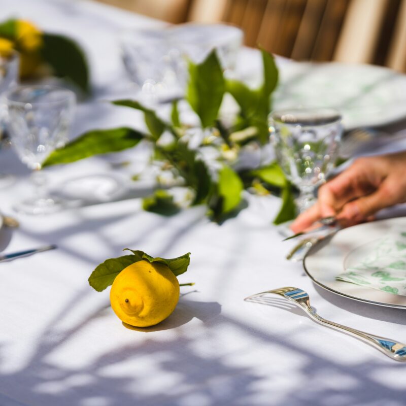 Pareja en prueba de menú de boda